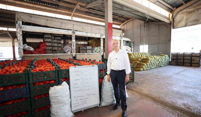 Şahinbey Belediyesi'nin 'Üreticiden tüketiciye tarla fiyatına' projesine yoğun ilgi