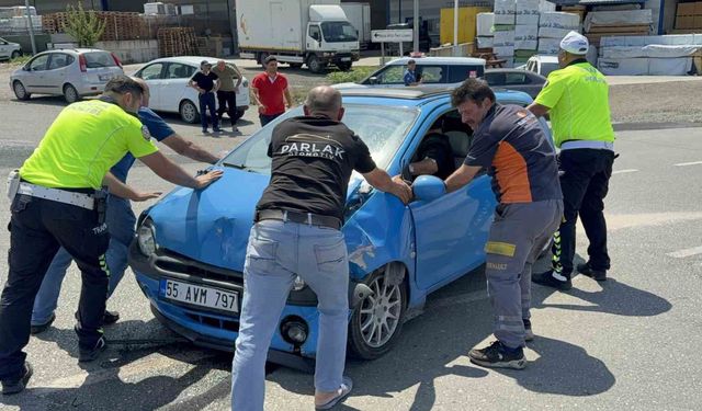 Samsun'da iki otomobil çarpıştı: 1 yaralı