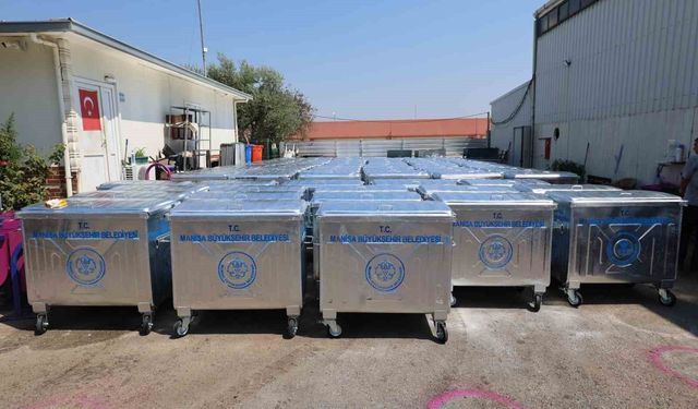 Şehzadeler'de 220 yeni çöp konteyneri hizmete sunuluyor