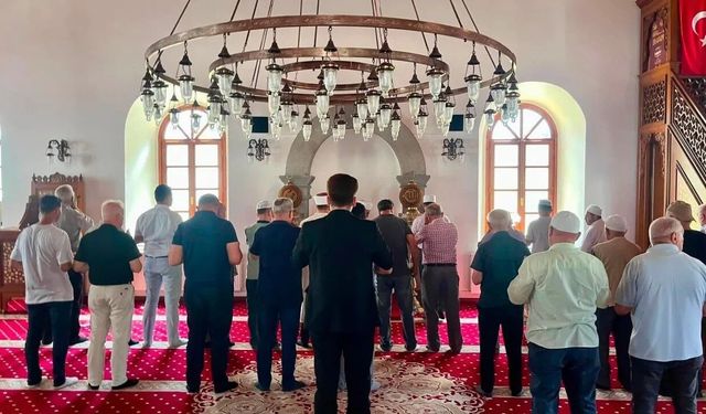 Sel felaketinde hayatını kaybedenler dualarla anıldı