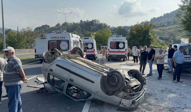 Tırla çarpışan otomobil takla attı: 4 yaralı