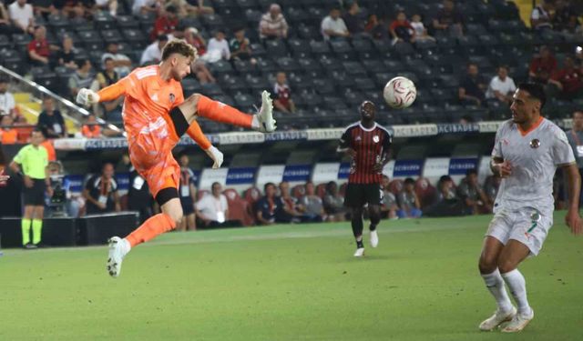 Trendyol Süper Lig: Gaziantep FK: 0 - Alanyaspor: 1 (İlk yarı)