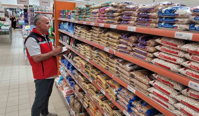 Uşak'ta marketlerde tarımsal ürün fiyatları takip edildi