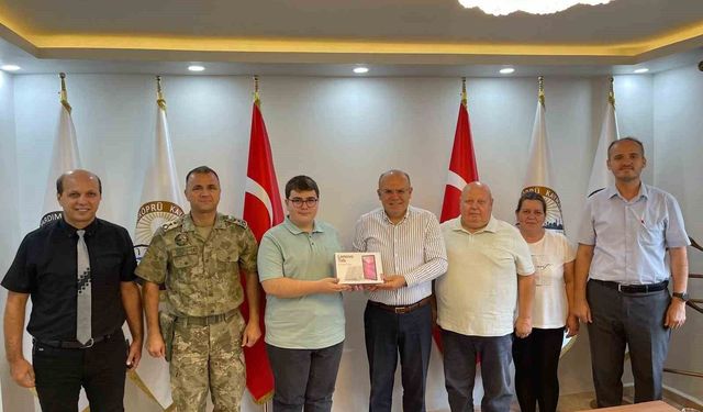 Uzunköprü'de köy okulundan fen lisesine uzanan başarıya tablet ödülü