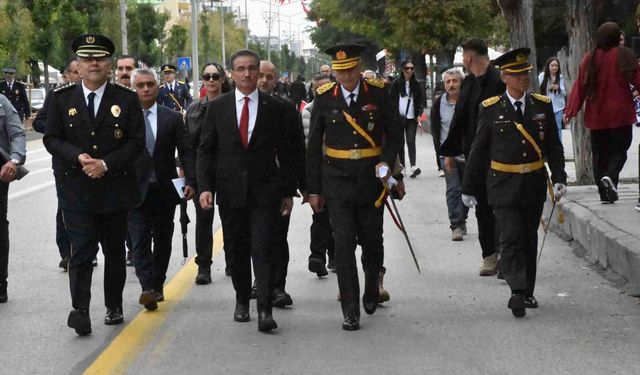 Vali Aydın Baruş: '30 Ağustos, milletimizin eşsiz fedakârlık ve kahramanlığın unutulmaz bir sembolüdür'