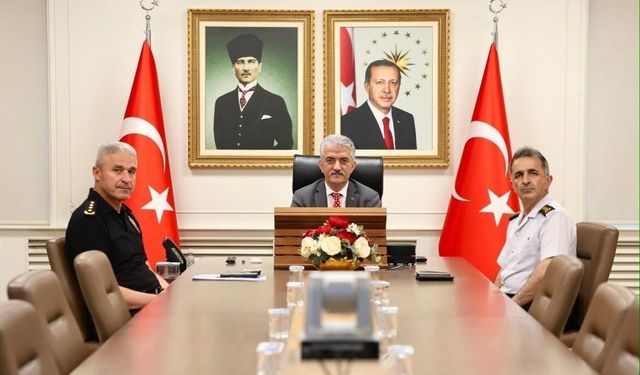 Vali Makas 'Terörsüz Türkiye' gündemli toplantıya katıldı