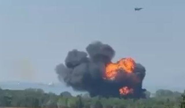 Yalova'da düşen F 16 uçağının pilotu, Yalova Eğitim Araştırma Hastanesi'nde tedavi altına alındı