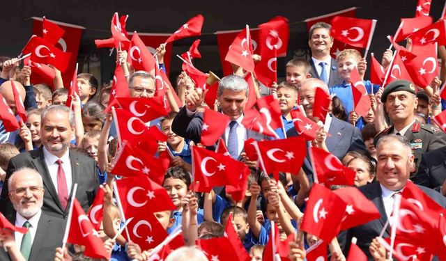 Afyonkarahisar'da 142 bin 535 öğrenci ders başı yaptı