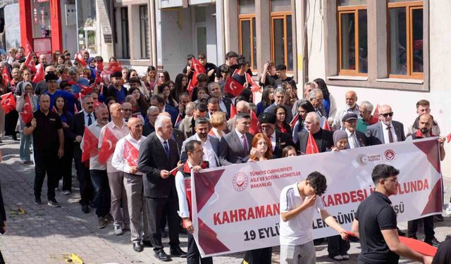 Artvin'de Gaziler Günü kapsamında kortej yürüyüşü düzenlendi
