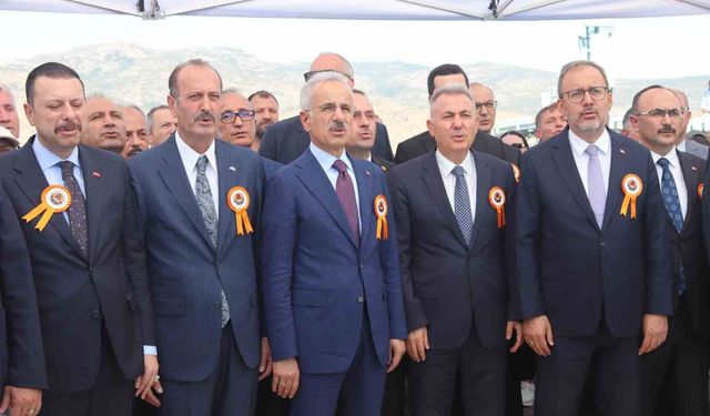 Bakan Uraloğlu: 'Mirasımıza kazandırdığımız tarihi köprülerin sayısı 532'ye ulaştı'