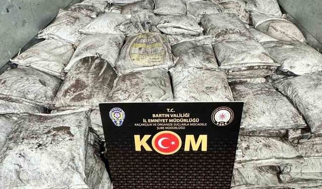 Bartın'da 8 ton titanyum ele geçirildi