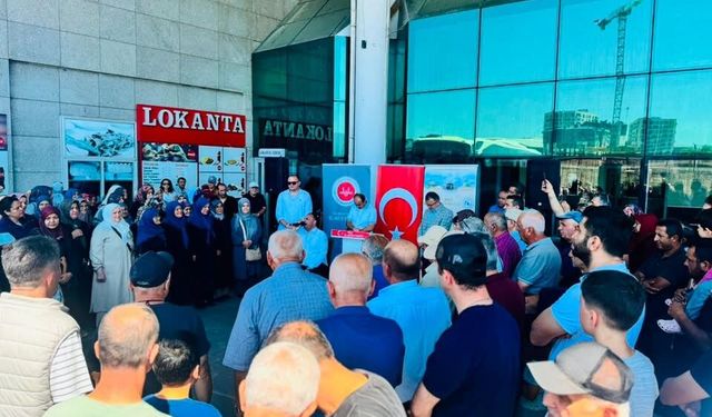 Bolu'dan 25 kişilik umre kafilesi dualarla uğurlandı