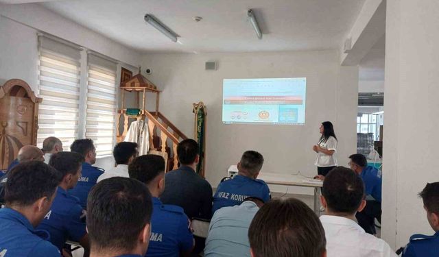 Cezaevi personeline kadına yönelik şiddetle mücadele anlatıldı