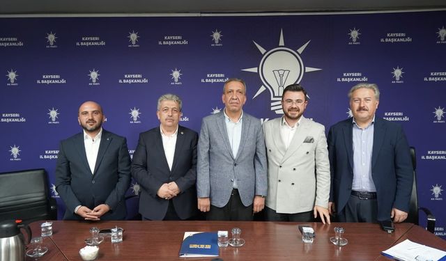 CHP'li Meclis Üyesi Ağca, AK Parti'ye katıldı