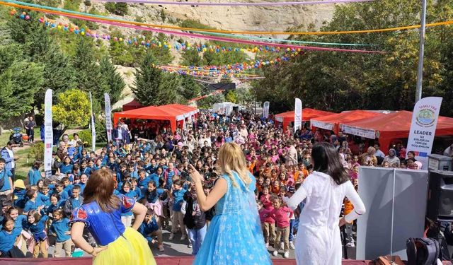 Ermenek Çocuk Şenliği'nden renkli görüntüler