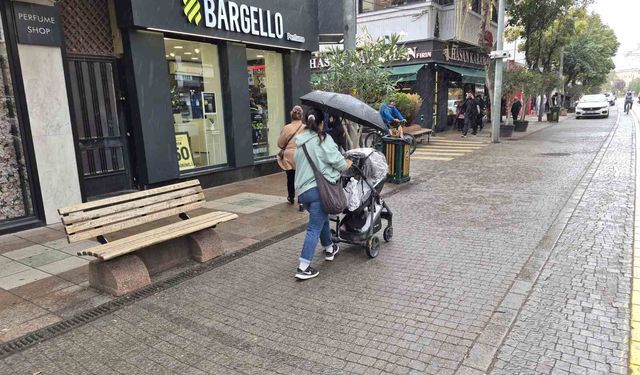 Eskişehir'de sağanak yağış etkili oldu
