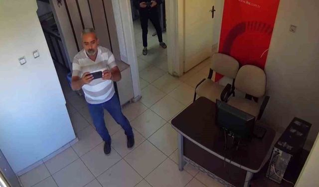 Haber yaparken depreme yakalanan muhabirler konuştu