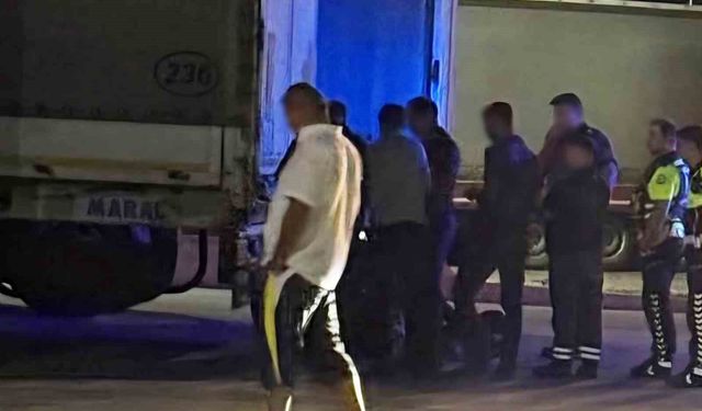 Hamzabeyli tır larkında 3 düzensiz göçmen yakalandı