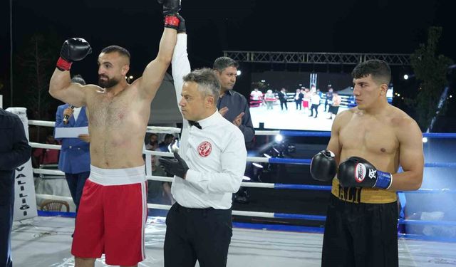 Iğdır'da Uluslararası Şampiyon Boks Gecesi düzenlendi