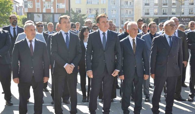 Kars'ta 56 bin 863 öğrenci ve 4 bin 89 öğretmen için yeni eğitim yılı başladı