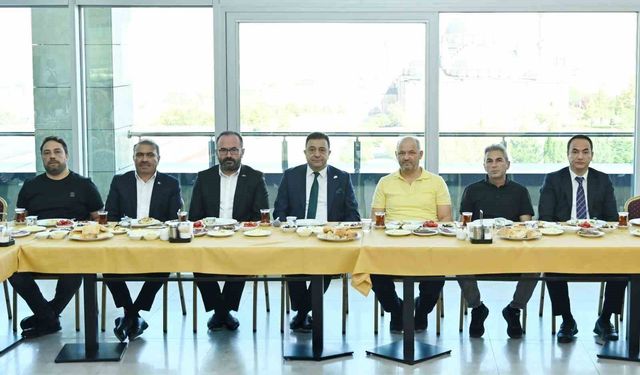 Kayseri OSB'de Deprem Güvenliği, Riskler ve Çözümler Toplantısı gerçekleştirildi
