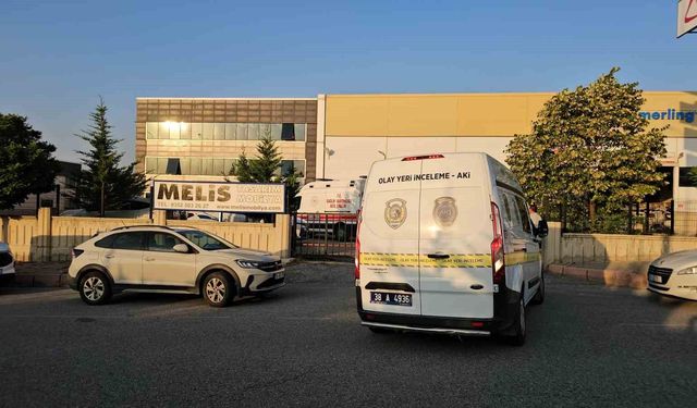 Kayseri'de bir şahıs fabrika önünde intihar etti