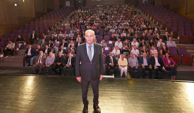 Küçükçekmece Belediyesi yeni eğitim ekosistemi 'Enstitü Küçükçekmece'yi tanıttı
