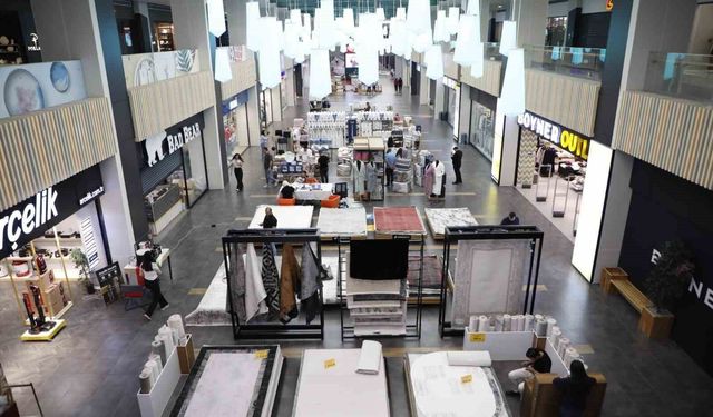 Kumsmall'da alışveriş şöleni