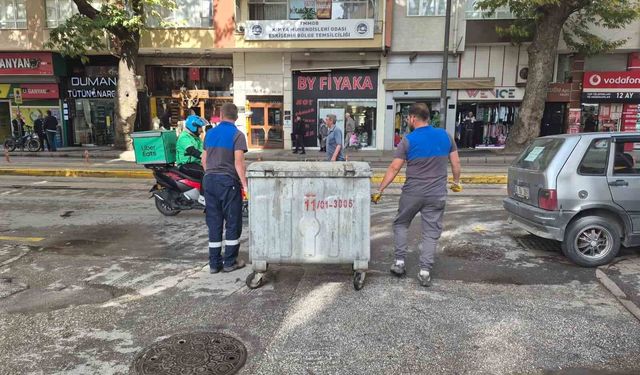 Patlamaların yaşandığı çöp konteynerinde bu defa da yangın çıktı