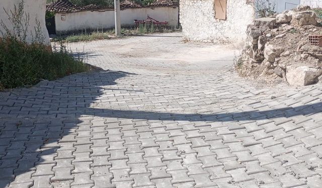 Şehzadeler'de parke taş döşeme çalışmalarında yüzde 95 tamamlandı
