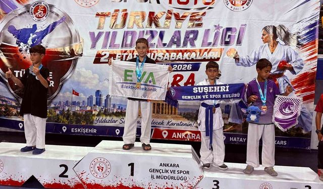 Sivaslı karateciler şov yaptı!