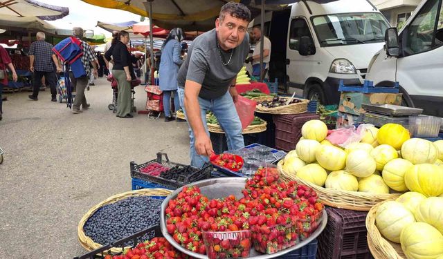 Sonbahar geldi ama pazar tezgahları yazdan kalma
