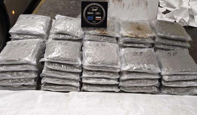 Tırda 57 kilogram esrar ele geçirildi
