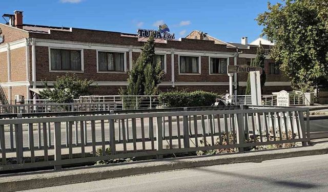 Ünlü iş adamının kaldığı otel odasında skandal