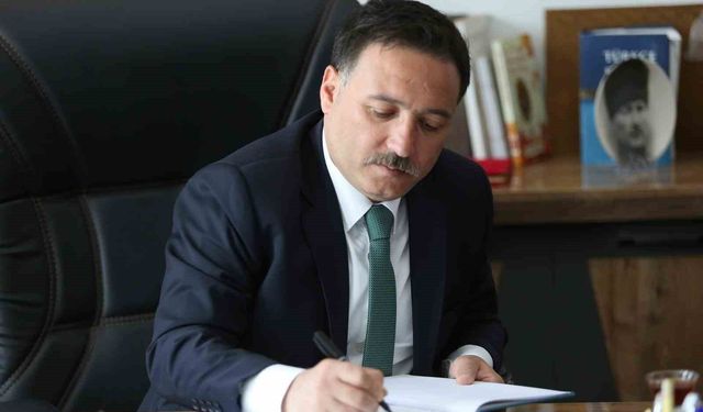 Vali Çiçek: 'Gazilerimiz; vatan sevgisinin, cesaretin ve fedakârlığın en anlamlı timsalleri, milletimizin gurur ve onur abideleridir'