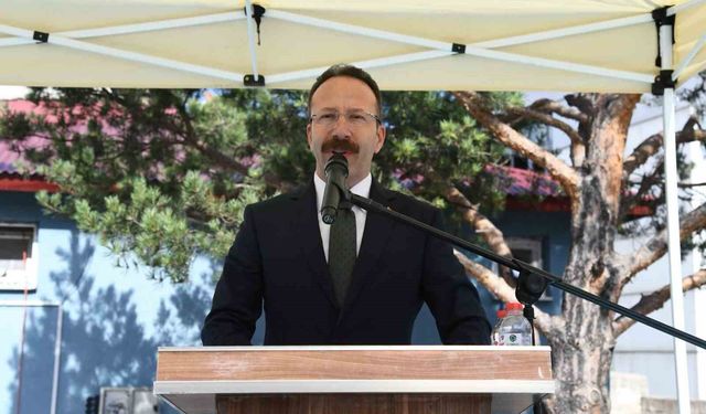 Vali Yamlı, Göle İlçesinde düzenlenen açılış programına katıldı