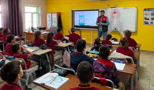 Vize'de ilkokul öğrencilerine su verimliliği eğitimi verildi