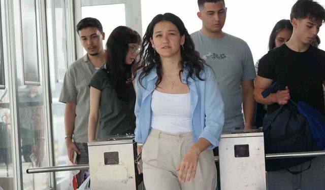 Yeni eğitim-öğretim döneminde Eskişehir'e gelen öğrenciler yurtlara yerleşti
