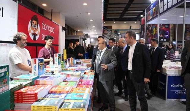 2.Balıkesir Kitap Fuarı kapılarını ziyaretçilere açtı