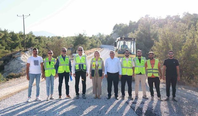 Başkan Doğan, Yeşilyayla-Hacıeyüplü arasındaki asfalt çalışmalarını inceledi