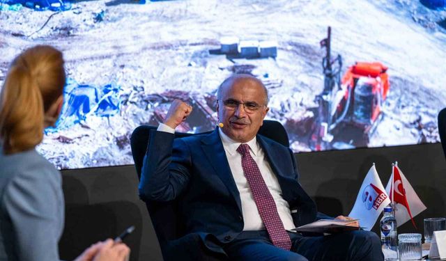 Başkan Er: 'Şehrimizin geleceğini sanayi, turizm ve alt yapısıyla daha da güçlendiriyoruz'