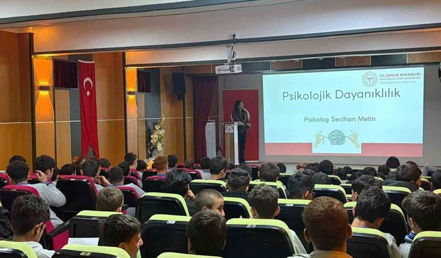 Bayburt'ta 124 öğrenciye psikolojik dayanıklılık eğitimi verildi