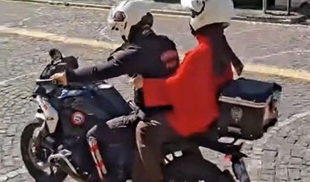 Bingöl'de polis ekipleri KPSS adaylarını sınava yetiştirdi