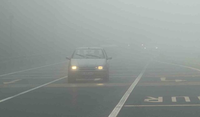 Bolu Dağı'nda sis etkili oldu, görüş mesafesi azaldı