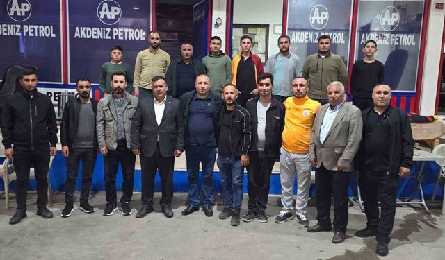 Çermikli iş adamı gençlere 300 forma dağıttı