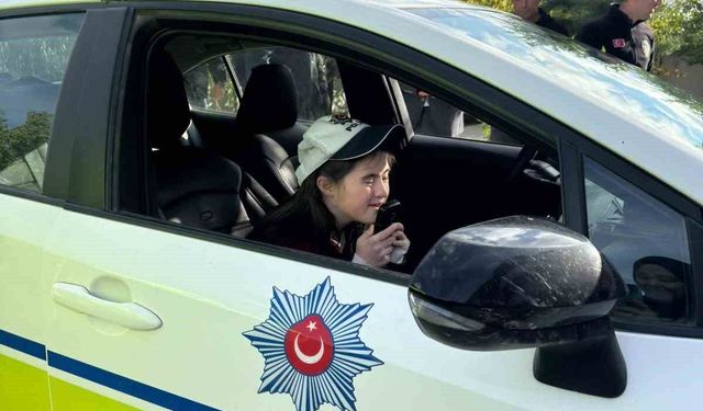 Diyadin'de polislerden özel öğrencilere ziyaret