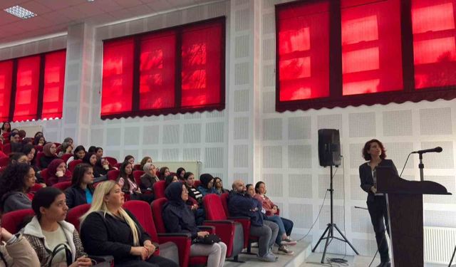 Emet MYO'da 'Saygılı Yaşam ve Güvenli İlişkiler' eğitimi düzenlendi