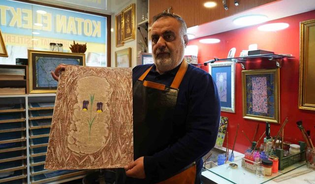 Erzurum'un Oltu taşı ve Karayazı kalesi ebruda buluştu