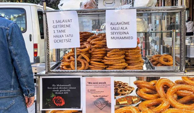Hakkari'de salavat getirene ücretsiz halka tatlı
