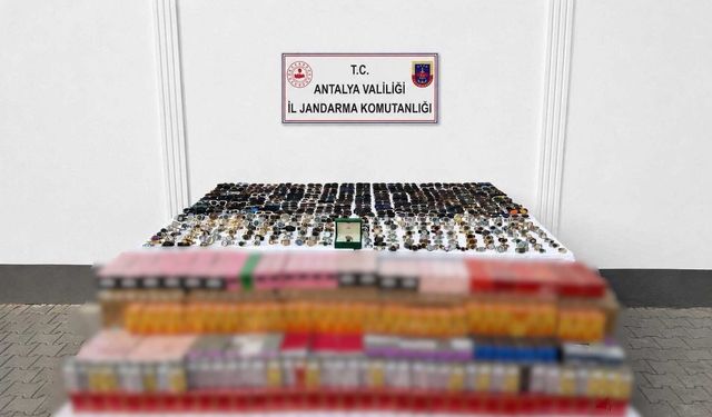 Kaçak parfüm, gözlük ve saat operasyonu